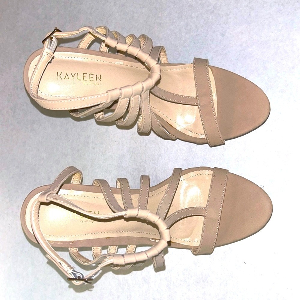 KAYLEEN by Los Angeles - Beige T-Strap Platform Wedges - 6" heel Size 8.5 - Picture 2 of 3